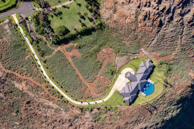 Listing Image for 426 Wailau Pl 48 of 50