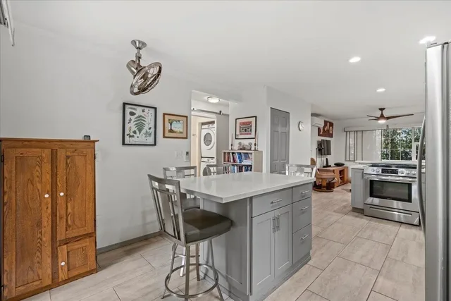 Listing Image for 60 Halili Ln 6m 15 of 47