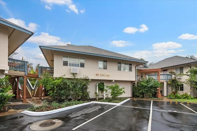 Listing Image for 60 Halili Ln 6m 35 of 47