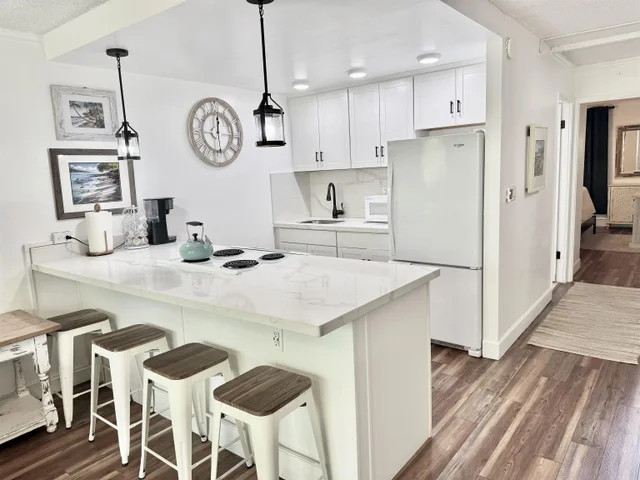 Listing Image for 120 Hui Rd F B5 2 of 17