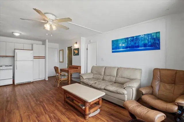 Listing Image for 493 Pio Dr 407 19 of 33
