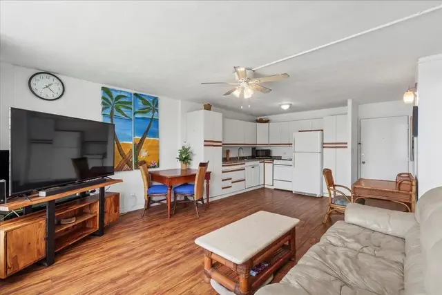 Listing Image for 493 Pio Dr 407 20 of 33