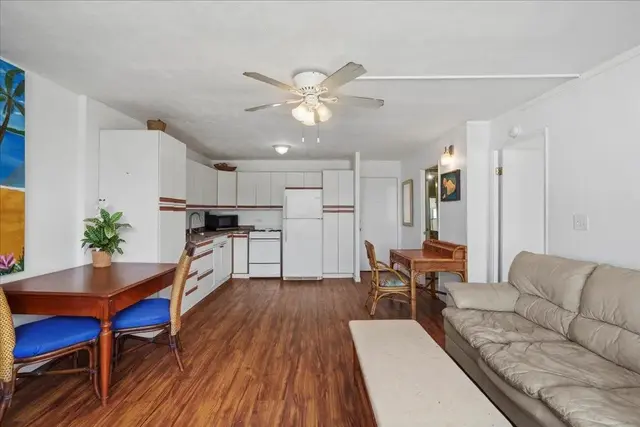 Listing Image for 493 Pio Dr 407 21 of 33