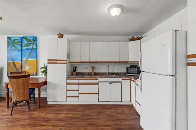 Listing Image for 493 Pio Dr 407 4 of 33