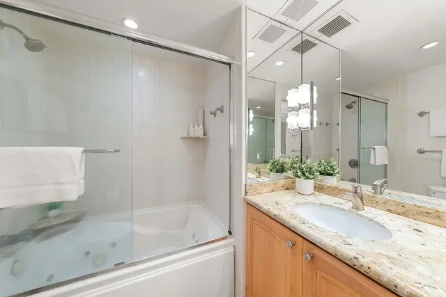 Listing Image for 50 Nohea Kai Dr 1-304 21 of 40