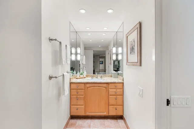 Listing Image for 50 Nohea Kai Dr 1-304 24 of 40