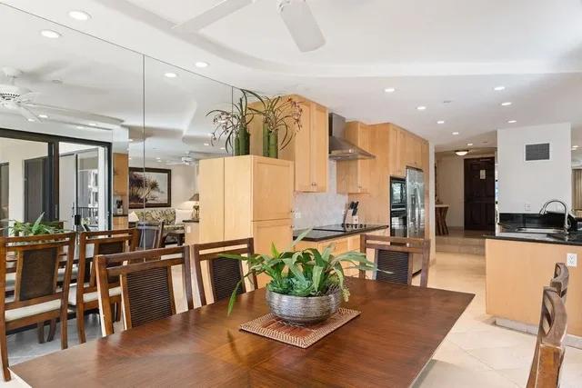 Listing Image for 50 Nohea Kai Dr 1-304 7 of 40