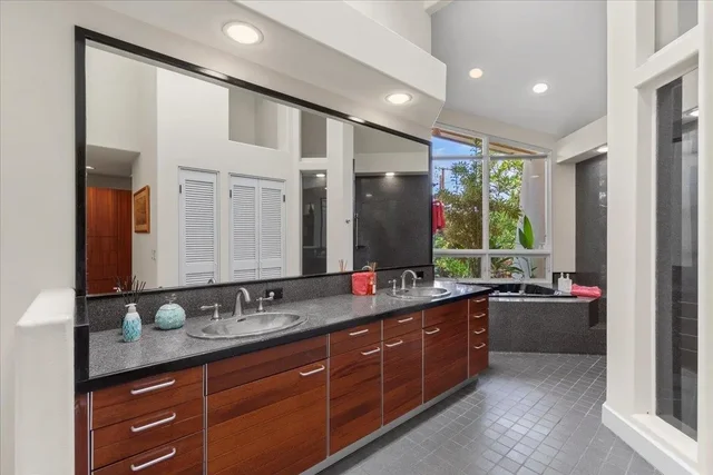 Listing Image for 9 Puu Hale St 27 of 44