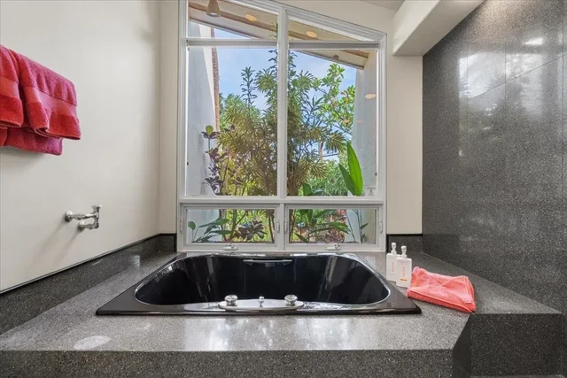 Listing Image for 9 Puu Hale St 28 of 44