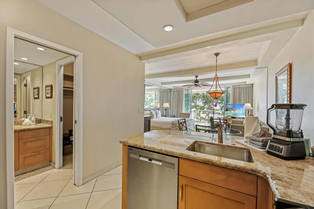 Listing Image for 2481 Kaanapali Pkwy 565 15 of 38