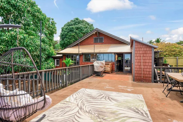 Listing Image for 84 Kilakila Pl 1 of 39