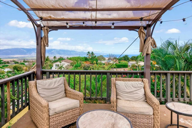 Listing Image for 84 Kilakila Pl 11 of 39