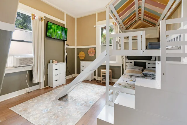 Listing Image for 84 Kilakila Pl 18 of 39