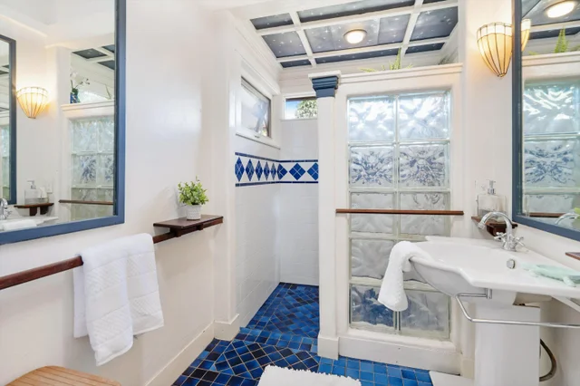 Listing Image for 84 Kilakila Pl 21 of 39