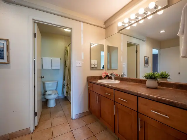 Listing Image for 5295 Lower Honoapiilani Rd B-31 14 of 27