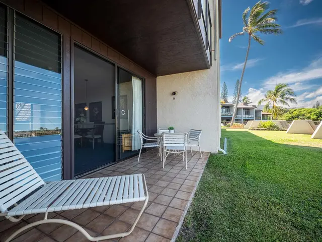 Listing Image for 5295 Lower Honoapiilani Rd B-31 21 of 27