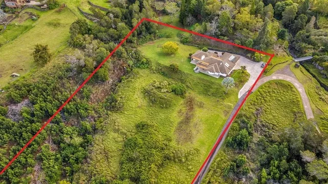 Listing Image for 7733 Kula Hwy 40 of 43