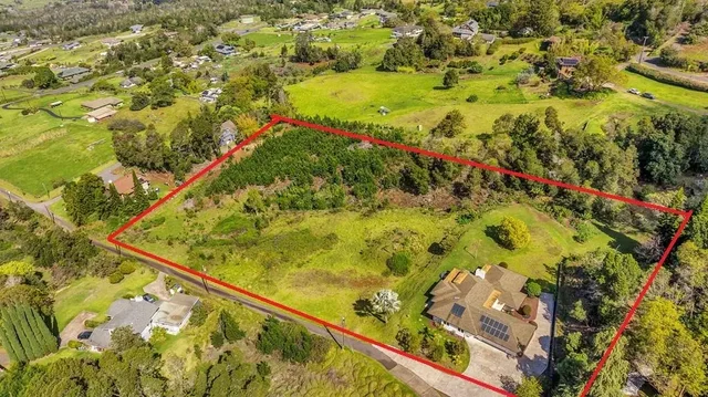 Listing Image for 7733 Kula Hwy 41 of 43