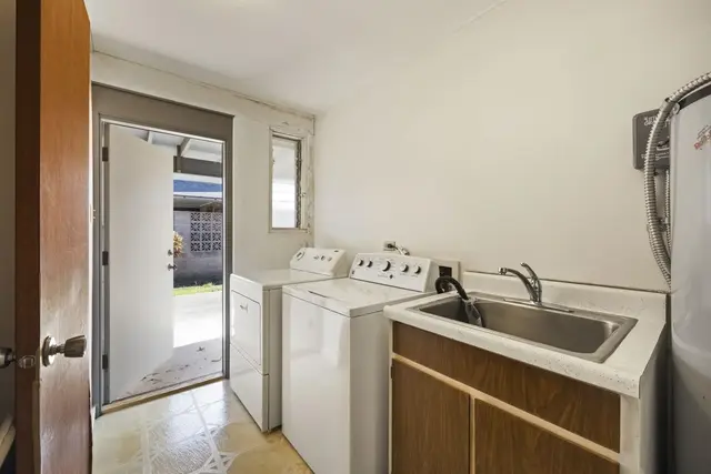 Listing Image for 281 Ani St 28 of 50