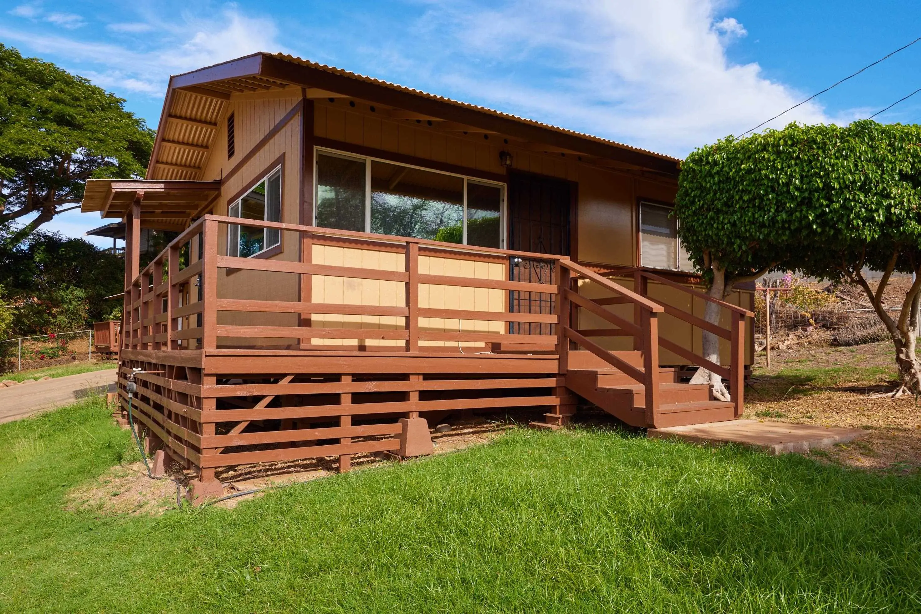 Photo of Listing #409027