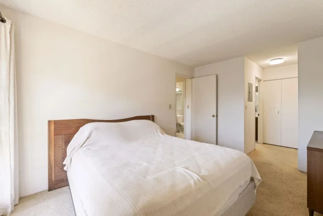 Listing Image for 140 Uwapo Rd 18-203 18 of 40