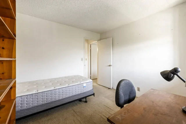 Listing Image for 140 Uwapo Rd 18-203 24 of 40