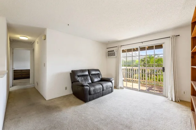 Listing Image for 140 Uwapo Rd 18-203 3 of 40