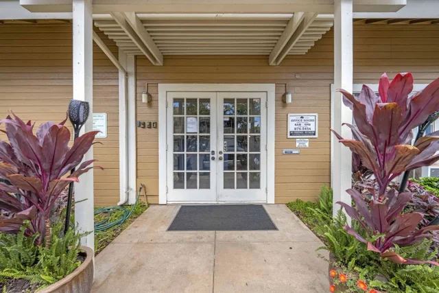 Listing Image for 140 Uwapo Rd 18-203 36 of 40