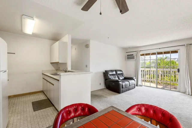 Listing Image for 140 Uwapo Rd 18-203 7 of 40