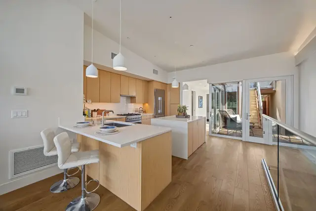 Listing Image for 173 Holokahiki Ln 10b 10 of 50