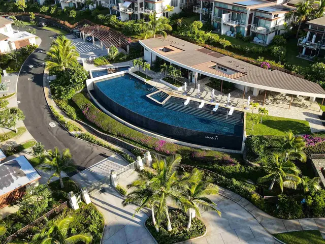 Listing Image for 173 Holokahiki Ln 10b 46 of 50