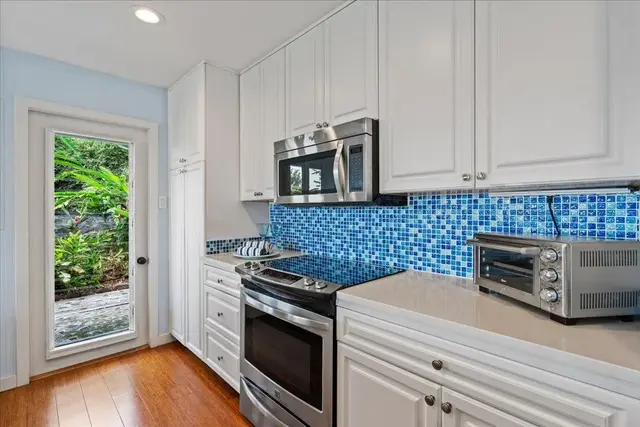 Listing Image for 20 Hui Rd I 42 12 of 49