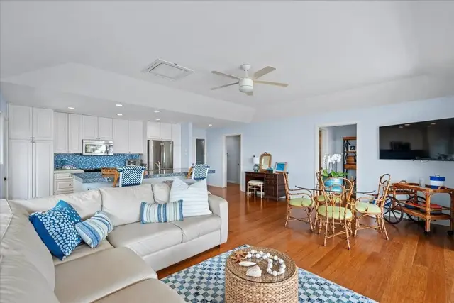 Listing Image for 20 Hui Rd I 42 9 of 49