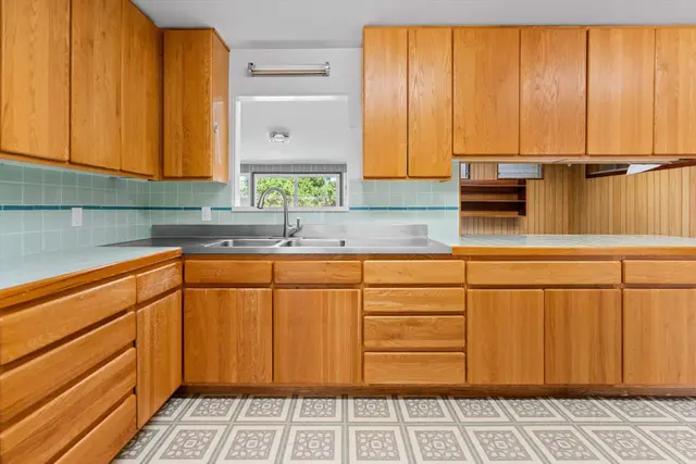 Listing Image for 2078 Kolo Pl 11 of 37