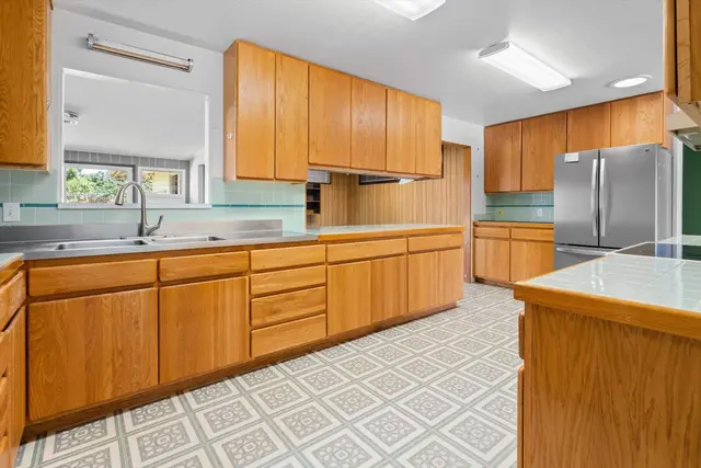 Listing Image for 2078 Kolo Pl 9 of 37