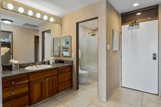 Listing Image for 500 Kapalua Dr 21p34 21 of 44