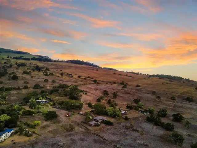 Listing Image for 13434 Kula Hwy 12 of 39