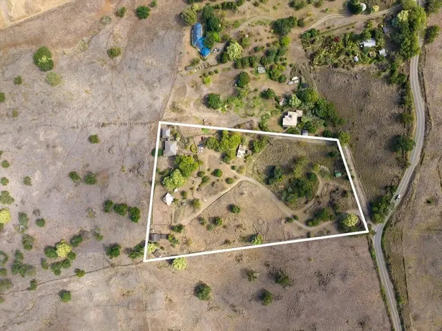 Listing Image for 13434 Kula Hwy 13 of 39