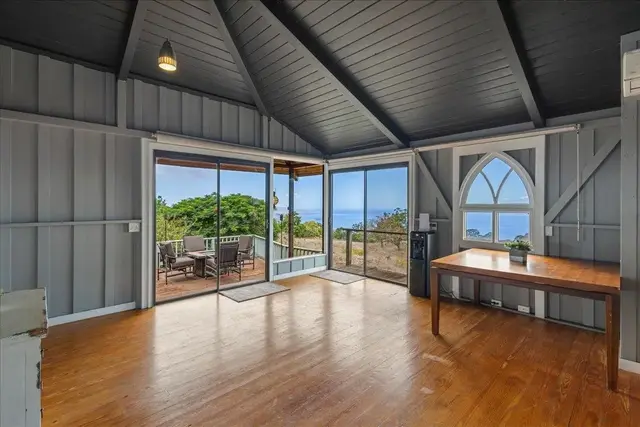Listing Image for 13434 Kula Hwy 17 of 39