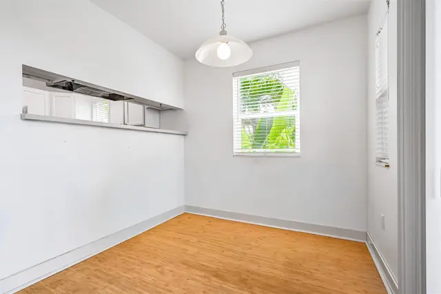 Listing Image for 17 Jillian Ln 521 11 of 33