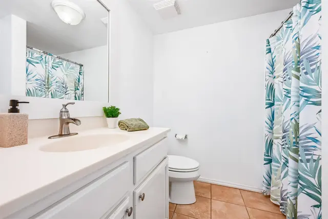 Listing Image for 17 Jillian Ln 521 16 of 33