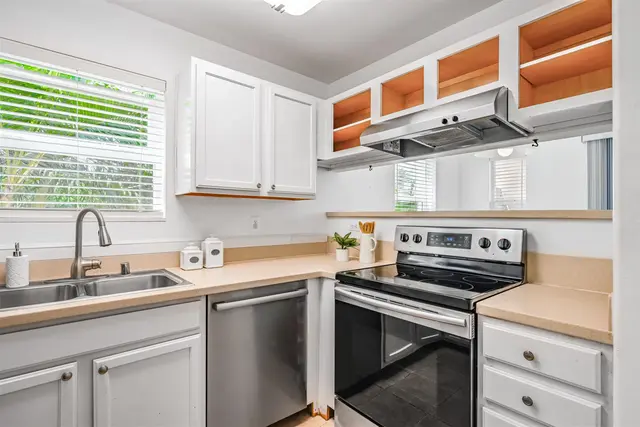 Listing Image for 17 Jillian Ln 521 8 of 33