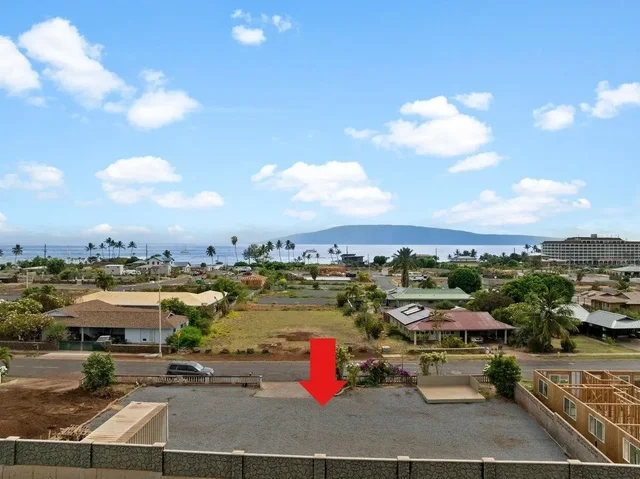 Listing Image for 418 Waine'e St 1 of 24