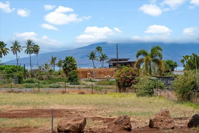 Listing Image for 418 Waine'e St 14 of 24