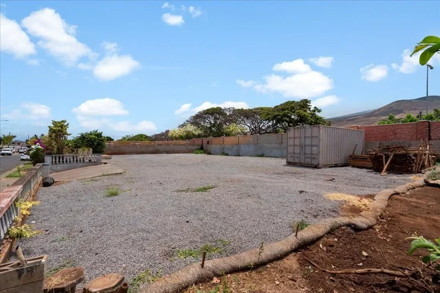 Listing Image for 418 Waine'e St 8 of 24