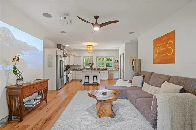 Listing Image for 1205 W Kuiaha Rd 2 3 of 46