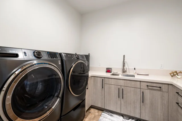 Listing Image for 179 Lolowaa Pl 2 50 of 50