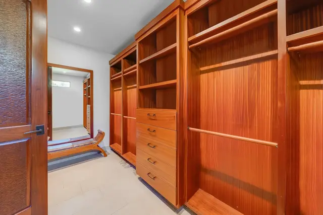 Listing Image for 166 Apuwai St 23 of 50