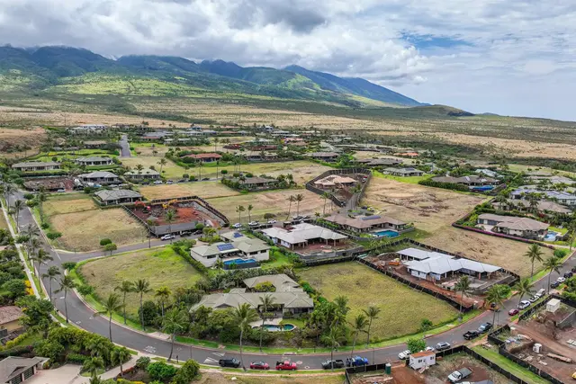 Listing Image for 167 Anapuni Loop 26 10 of 27