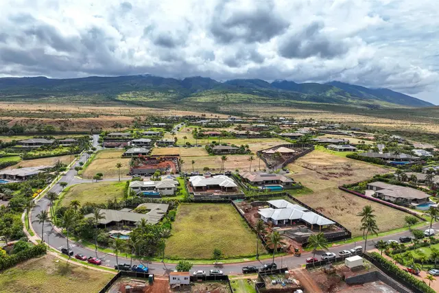 Listing Image for 167 Anapuni Loop 26 3 of 27